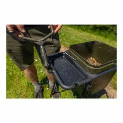 Avid Carp - Lok Down Landing Net Holder -Karpfenrollen Verkäufe avid carp lok down landing net holder5